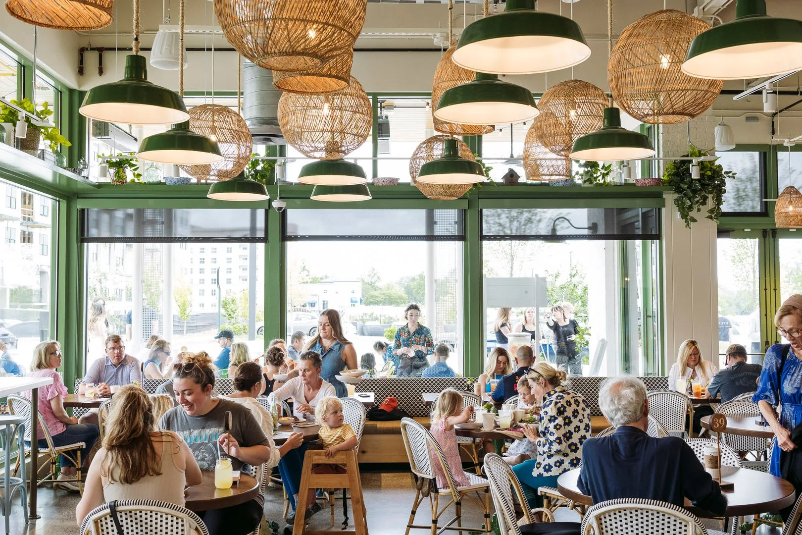 Oro_Luxury_Apartment_Community-Neighborhood2_Charlotte_NC