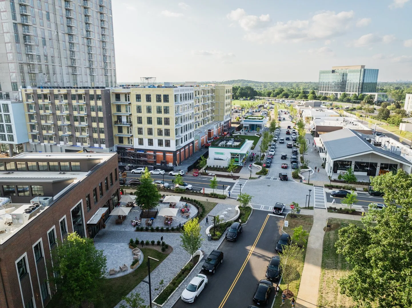 Oro_Luxury_Apartment_Community-Neighborhood39_Charlotte_NC