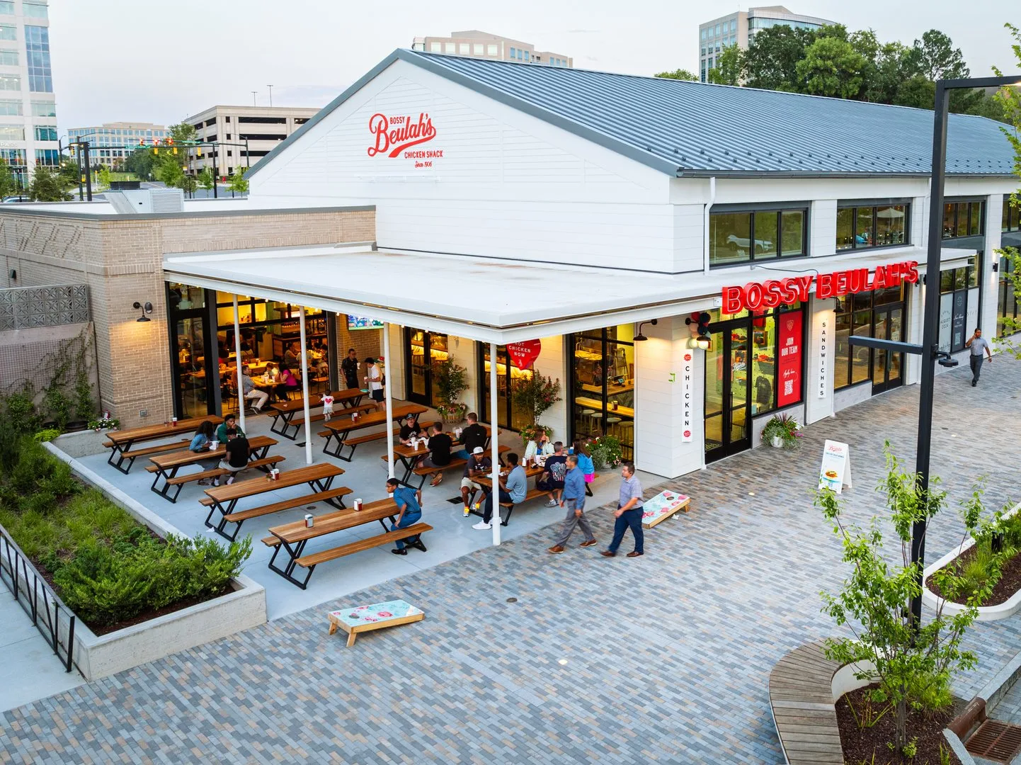 Oro_Luxury_Apartment_Community-Neighborhood43_Charlotte_NC