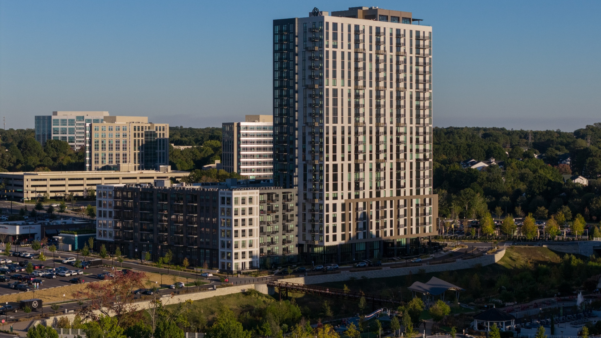 Oro Ballantyne Exterior