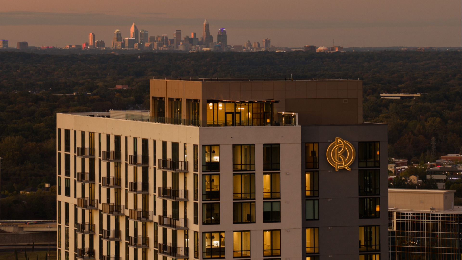 Oro Ballantyne Exterior